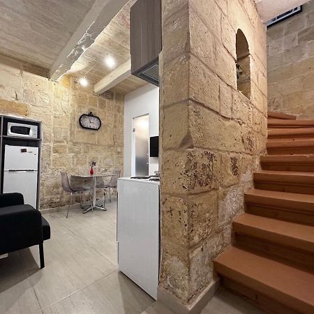 Capital City Apartment Валета Екстериор снимка